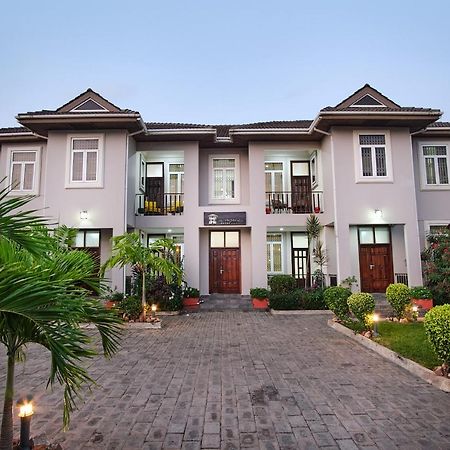 The Highbridge Guest Lodge Acra Exterior foto