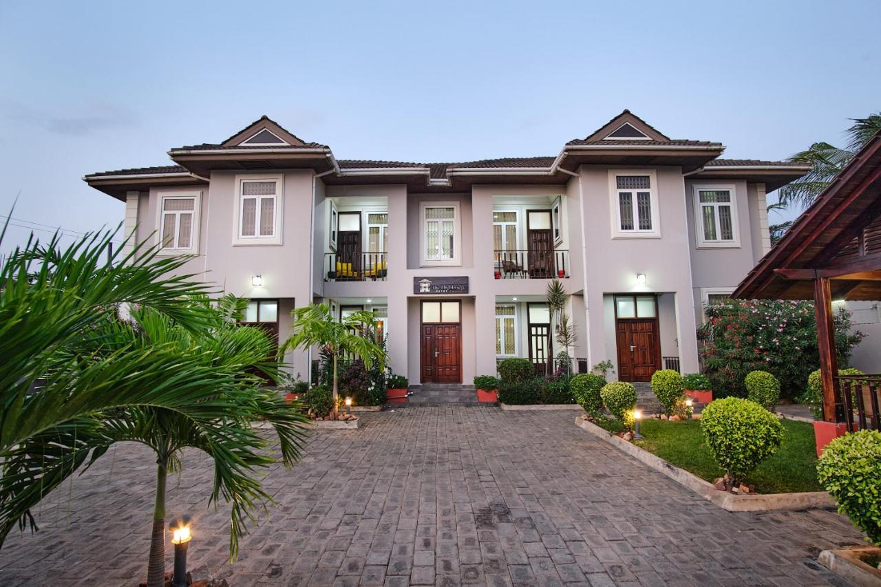 The Highbridge Guest Lodge Acra Exterior foto